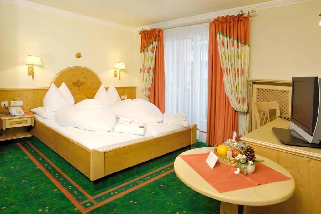Hotel Bauer